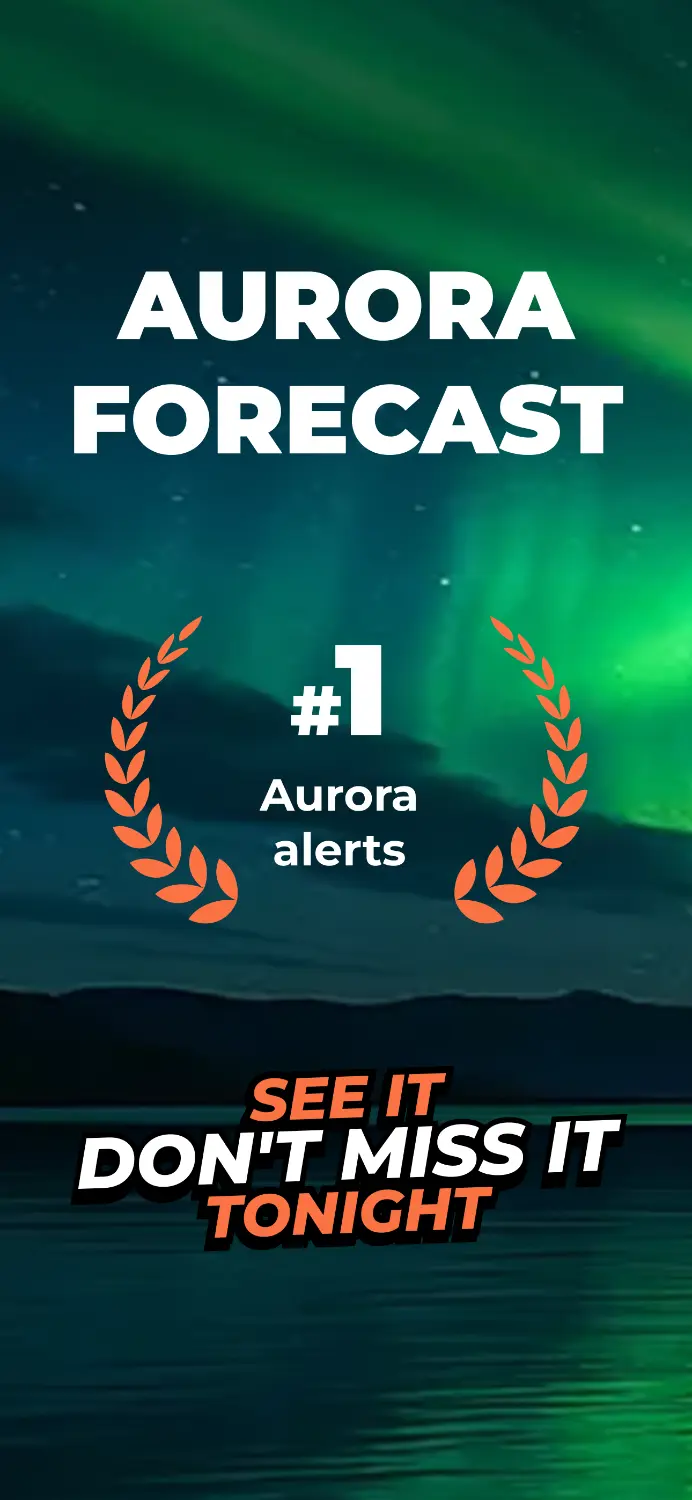 AuroraMe app showing live aurora on 3D globe